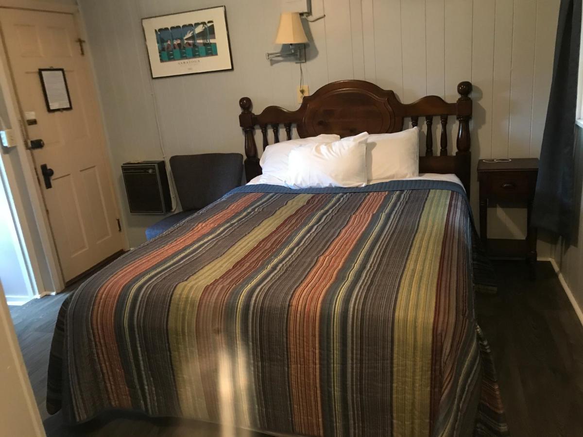 商会巷汽车旅馆 Round Lake 外观 照片
